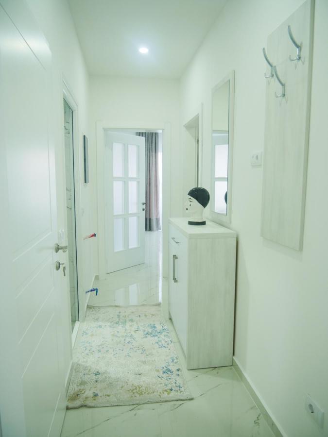 Imperator Apartments Ulcinj Ngoại thất bức ảnh